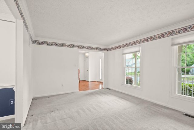 169 APPLEGATE DR, Sterling, VA 20164