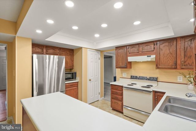 169 APPLEGATE DR, Sterling, VA 20164