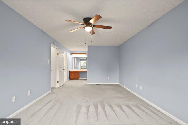 169 APPLEGATE DR, Sterling, VA 20164