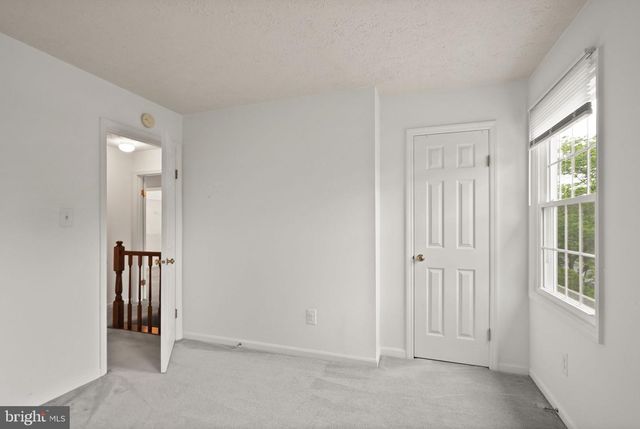 169 APPLEGATE DR, Sterling, VA 20164