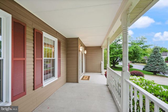 169 APPLEGATE DR, Sterling, VA 20164