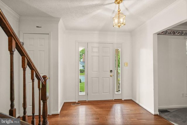 169 APPLEGATE DR, Sterling, VA 20164