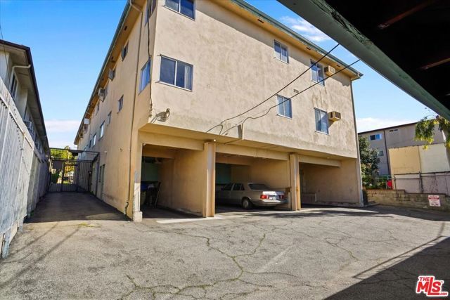 543 N Ardmore Avenue, Los Angeles, CA 90004