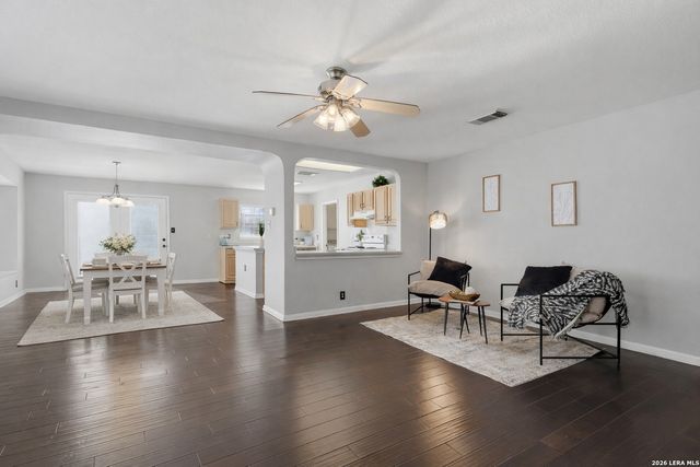 7030 Knights Hvn, San Antonio, TX 78233