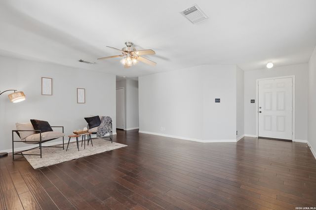 7030 Knights Hvn, San Antonio, TX 78233