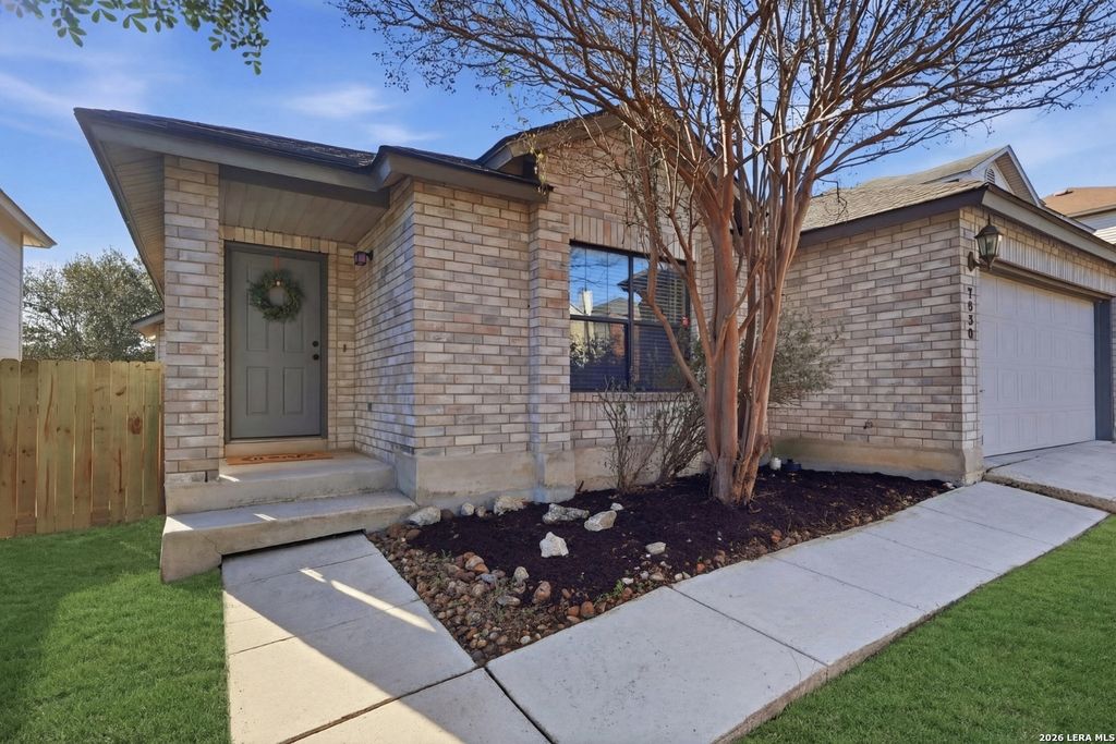 7030 Knights Hvn, San Antonio, TX 78233