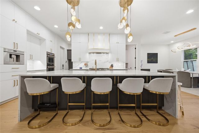 3611 W BARCELONA STREET, Tampa, FL 33629