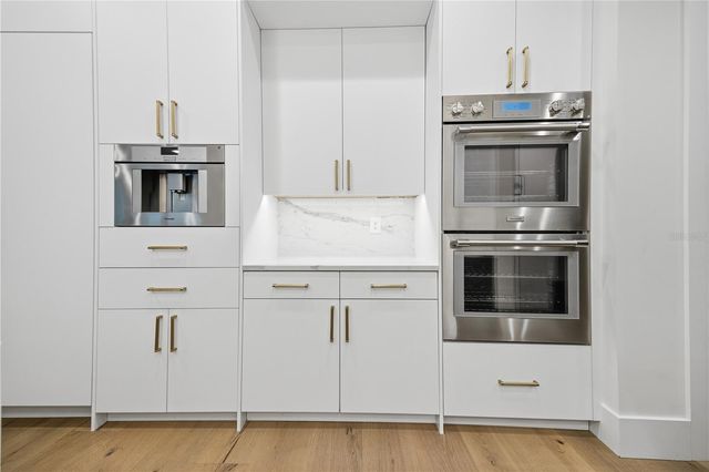 3611 W BARCELONA STREET, Tampa, FL 33629