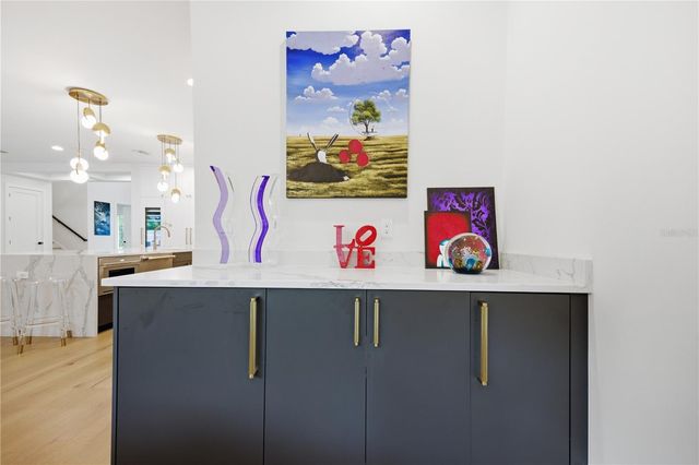 3611 W BARCELONA STREET, Tampa, FL 33629