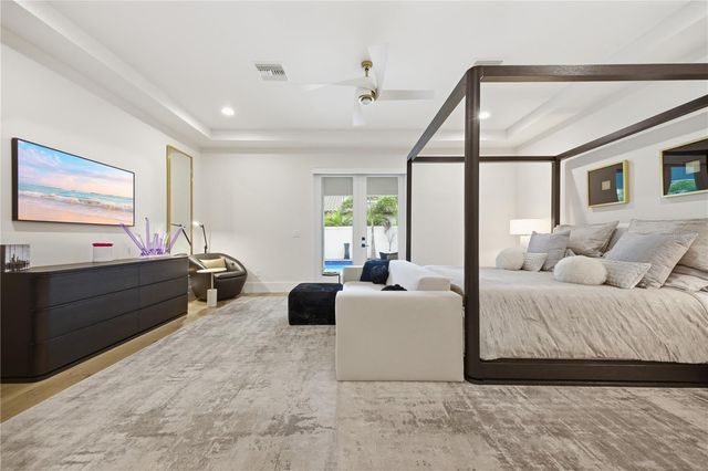 3611 W BARCELONA STREET, Tampa, FL 33629