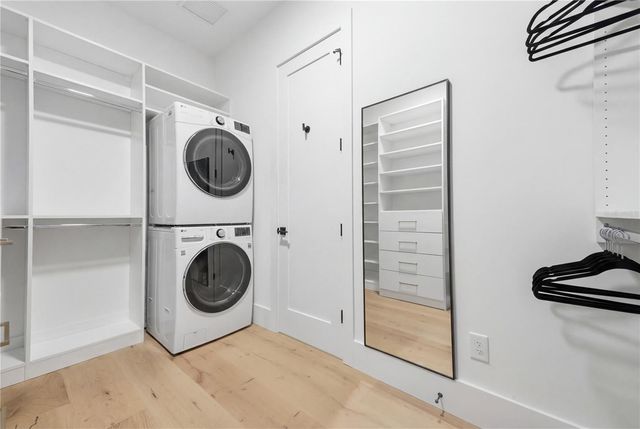 3611 W BARCELONA STREET, Tampa, FL 33629