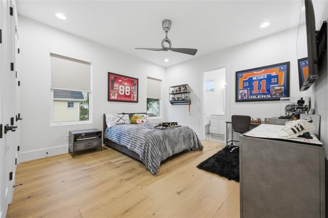 3611 W BARCELONA STREET, Tampa, FL 33629