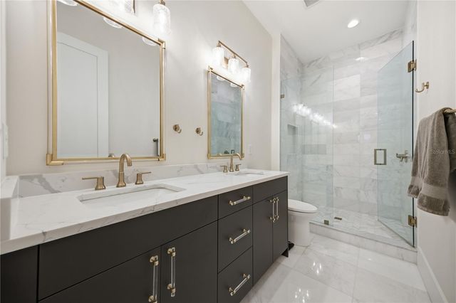 3611 W BARCELONA STREET, Tampa, FL 33629