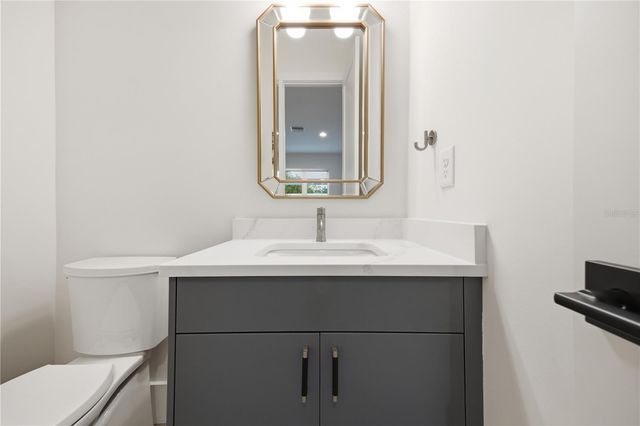 3611 W BARCELONA STREET, Tampa, FL 33629