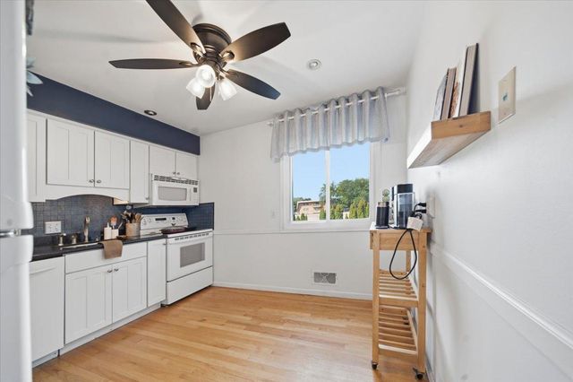 2026 Louisiana Avenue S, Saint Louis Park, MN 55426