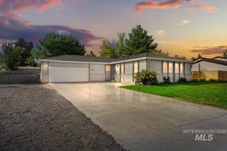 2522 Elizabeth Blvd, Twin Falls, ID 83301
