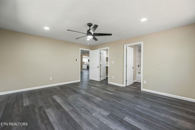 909 Dartmouth Rd, Knoxville, TN 37914