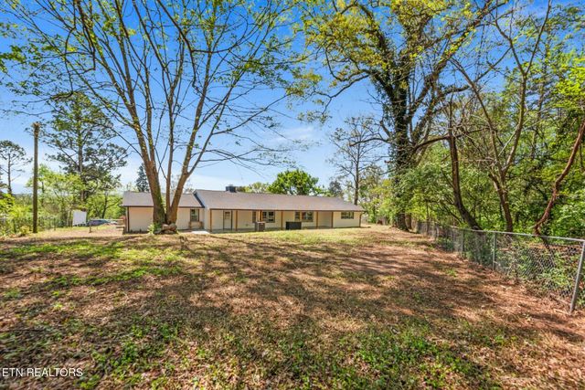 909 Dartmouth Rd, Knoxville, TN 37914