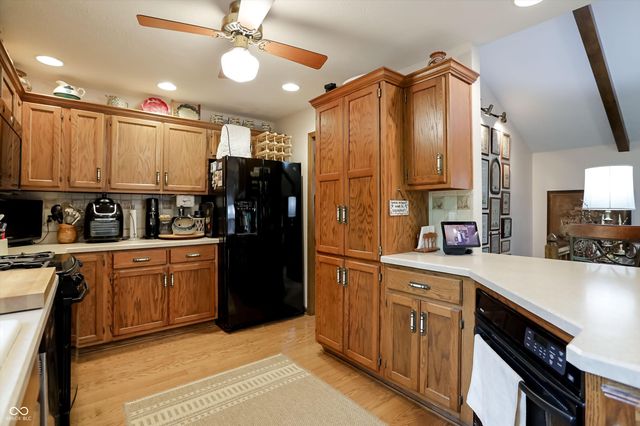 7592 S Poplar Point Drive, Trafalgar, IN 46181