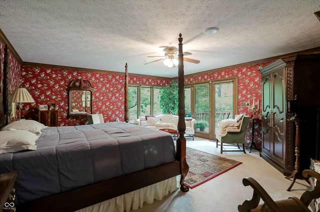 7592 S Poplar Point Drive, Trafalgar, IN 46181
