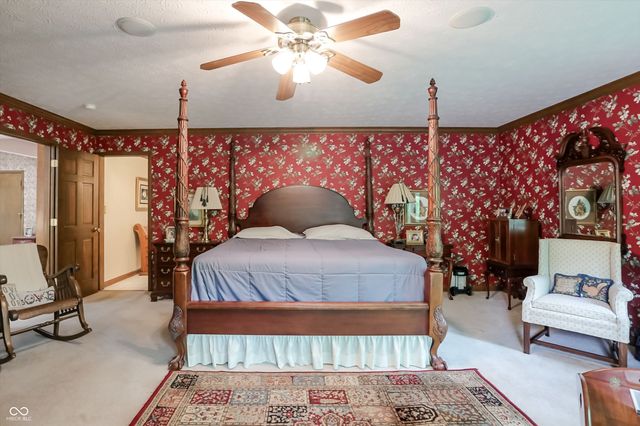 7592 S Poplar Point Drive, Trafalgar, IN 46181