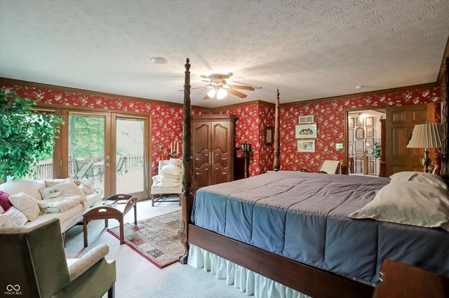 7592 S Poplar Point Drive, Trafalgar, IN 46181