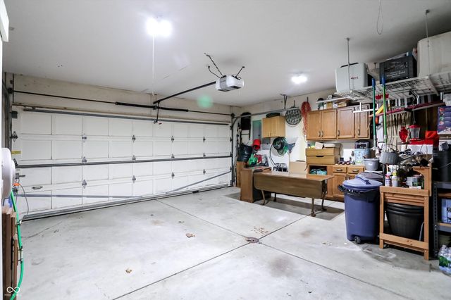 7592 S Poplar Point Drive, Trafalgar, IN 46181