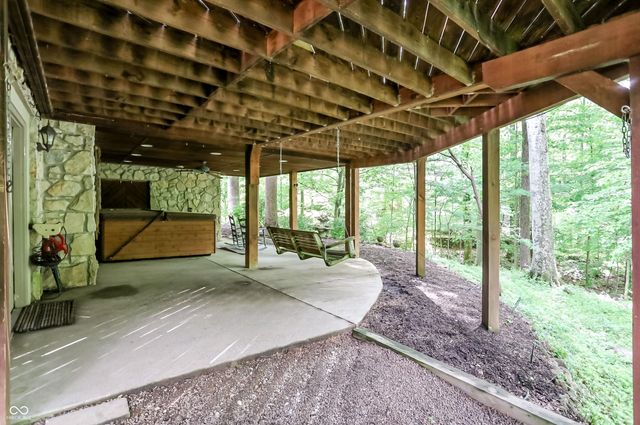 7592 S Poplar Point Drive, Trafalgar, IN 46181
