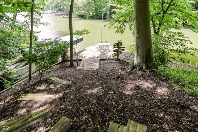 7592 S Poplar Point Drive, Trafalgar, IN 46181
