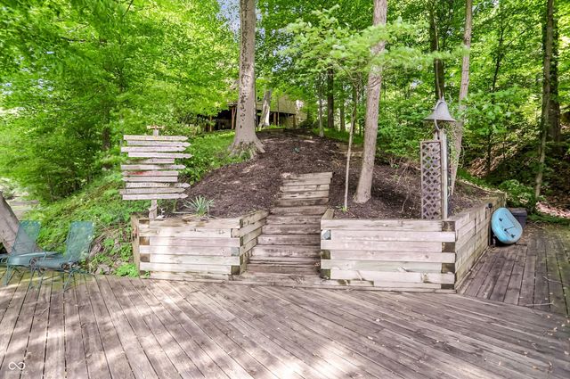 7592 S Poplar Point Drive, Trafalgar, IN 46181