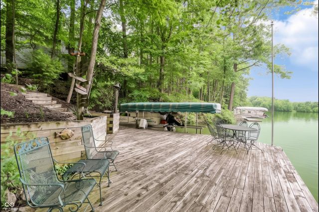 7592 S Poplar Point Drive, Trafalgar, IN 46181