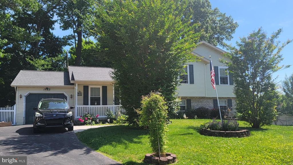1126 COBBLESTONE CT, Hanover, PA 17331