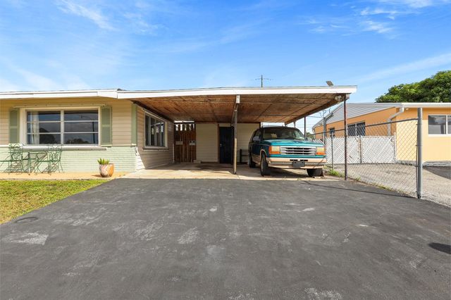 9412 Bellewood Street, Palm Beach Gardens, FL 33410
