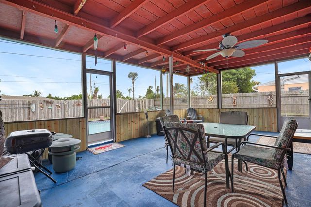 9412 Bellewood Street, Palm Beach Gardens, FL 33410