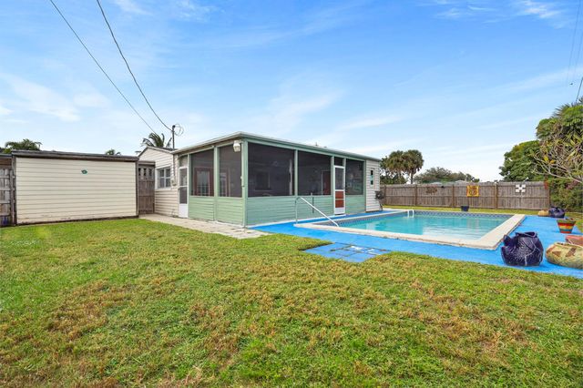9412 Bellewood Street, Palm Beach Gardens, FL 33410