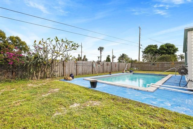 9412 Bellewood Street, Palm Beach Gardens, FL 33410