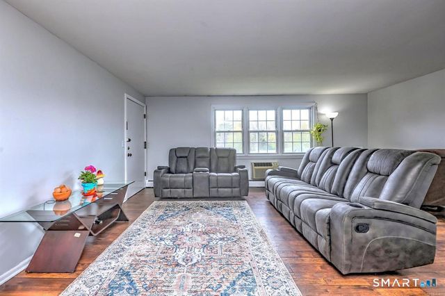 1254 Farmington Avenue C, Farmington, CT 06032