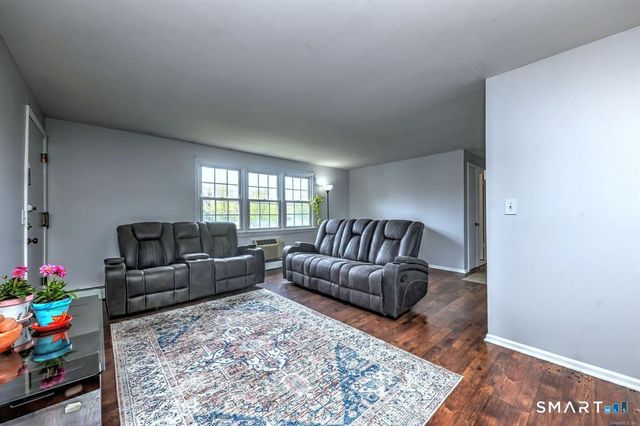 1254 Farmington Avenue C, Farmington, CT 06032