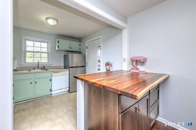 1254 Farmington Avenue C, Farmington, CT 06032