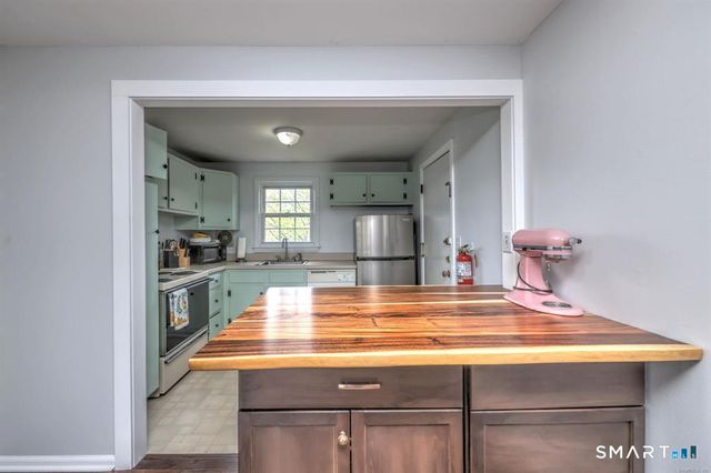 1254 Farmington Avenue C, Farmington, CT 06032