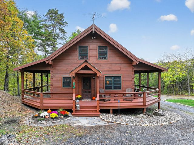 52 Paul Horn Road, Catskill, NY 12414