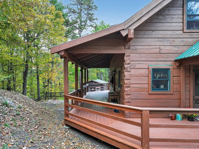 52 Paul Horn Road, Catskill, NY 12414