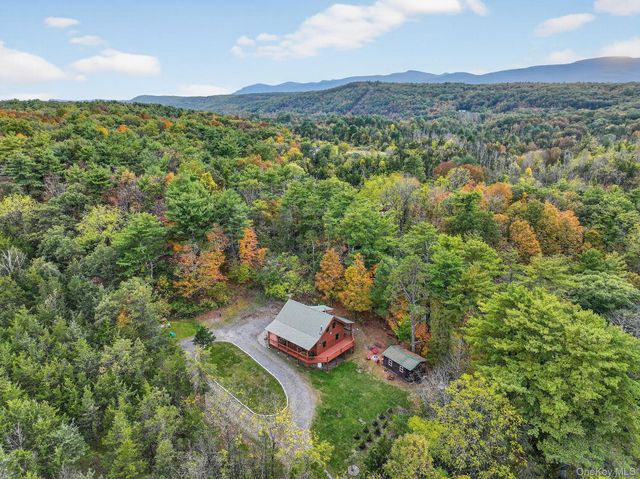 52 Paul Horn Road, Catskill, NY 12414