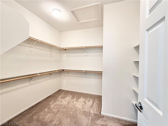 8435 Spirit Vale Avenue, Las Vegas, NV 89117