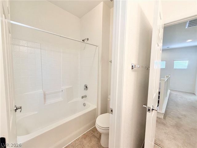 8435 Spirit Vale Avenue, Las Vegas, NV 89117