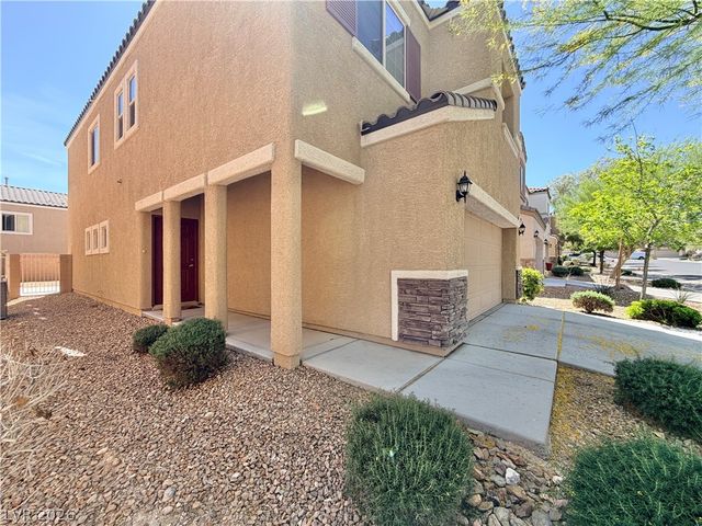 8435 Spirit Vale Avenue, Las Vegas, NV 89117