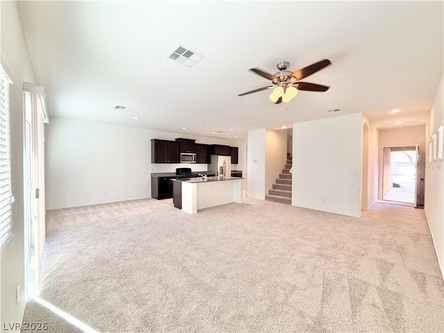 8435 Spirit Vale Avenue, Las Vegas, NV 89117