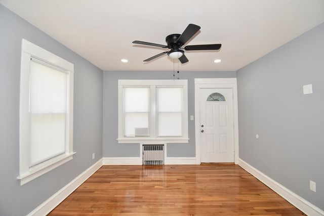 119 Littleton St, Springfield, MA 01104