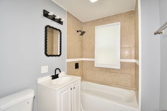 119 Littleton St, Springfield, MA 01104