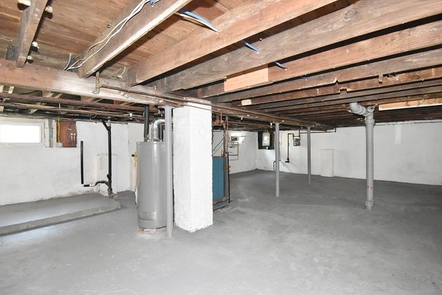 119 Littleton St, Springfield, MA 01104